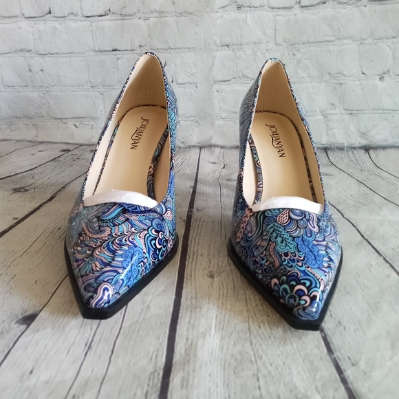 NIB Jcxuanyan Blue Patterned Patent Leather Heels - 8 - Picture 8 of 11
